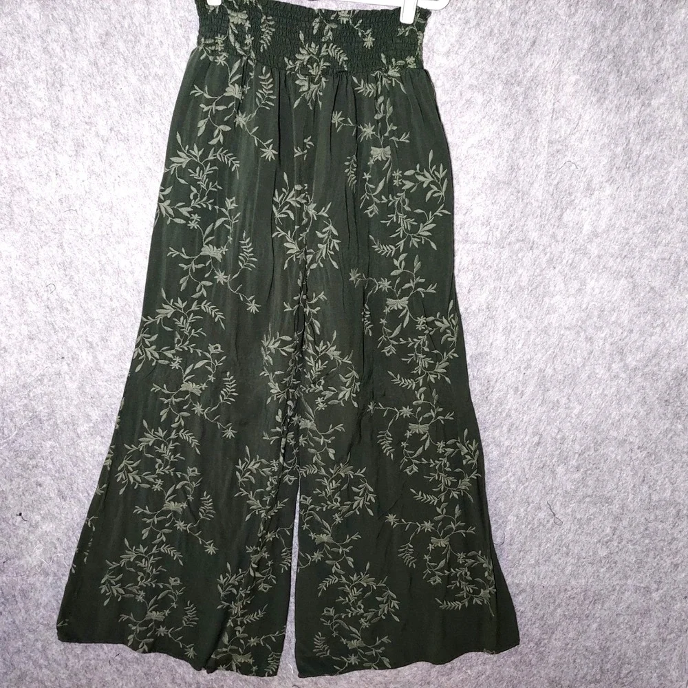 GUESS Outfit Women M Floral Embroidered Off Shoulder Top Pants Wide‎ Leg Smocked